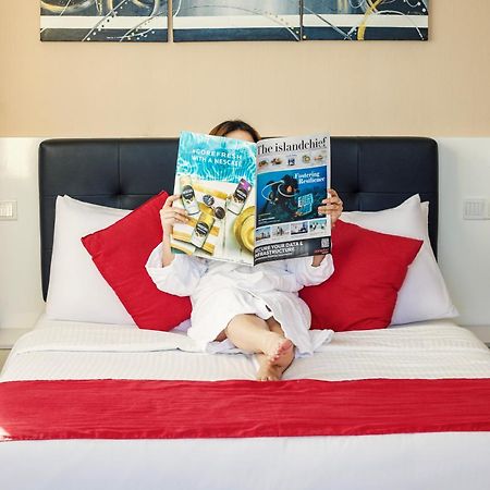 Acacia Beach Hotel 훌루말레 외부 사진