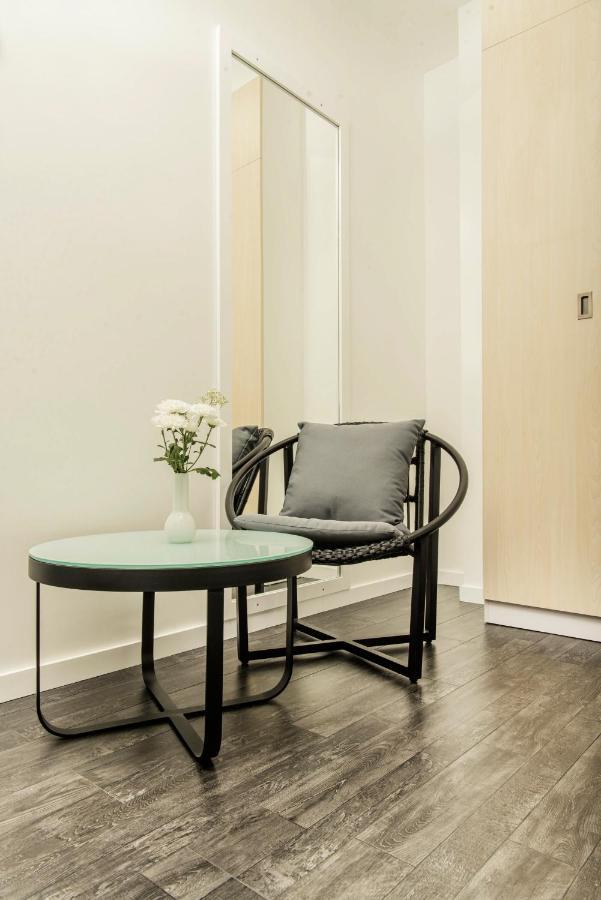 Acacia Beach Hotel 훌루말레 외부 사진