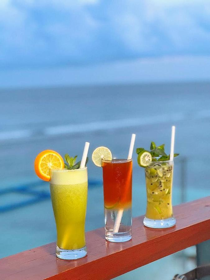 Acacia Beach Hotel 훌루말레 외부 사진