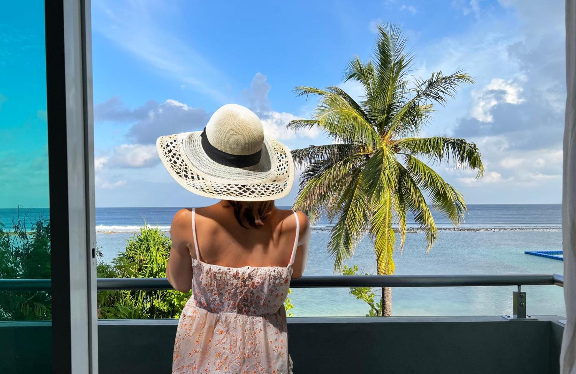 Acacia Beach Hotel 훌루말레 외부 사진